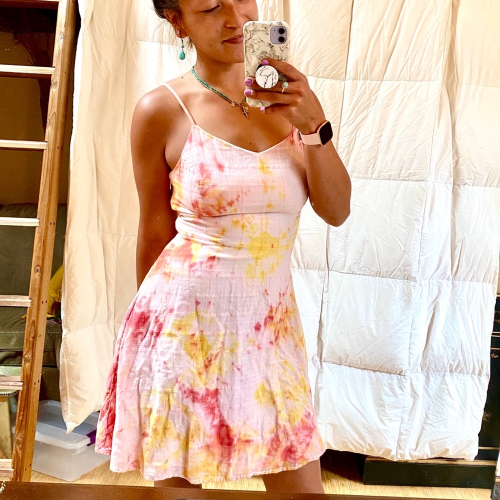 Pink/yellow tie dye sun dress🌸